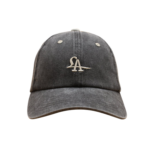 LA cap in washed charcoal/cream details